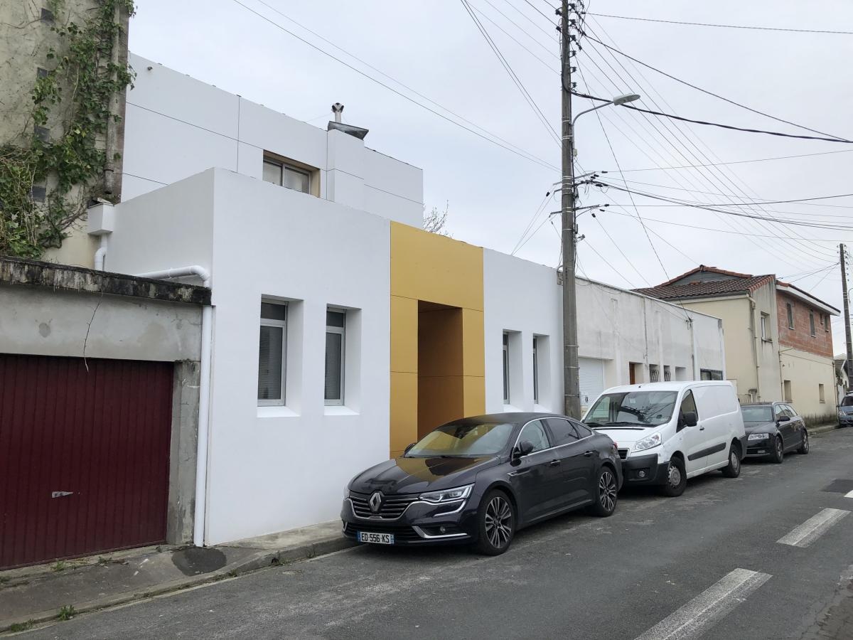 Maison G · Blanc et doré